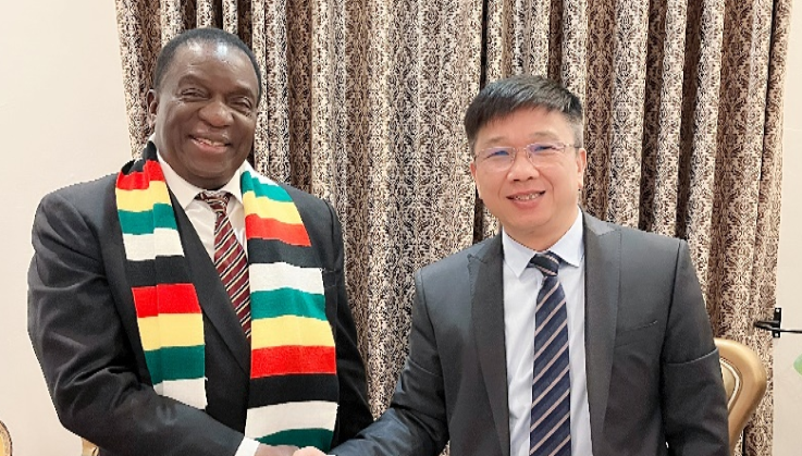 津巴布韦总统亲切会见jinnianhui今年会集团董事长王平卫